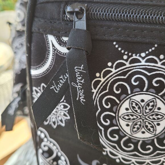 Thirty-One Onyx Medallion 3-Piece Travel Set Overnight Cosmetic Toiletry Makeup - Picture 2 of 10